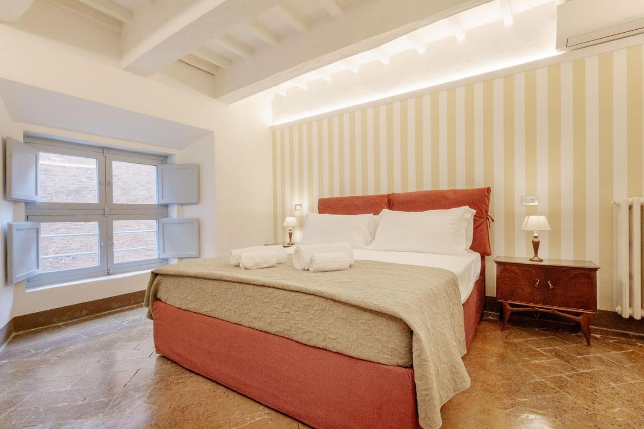 Palazzo Chigi Zondadari Apartamento